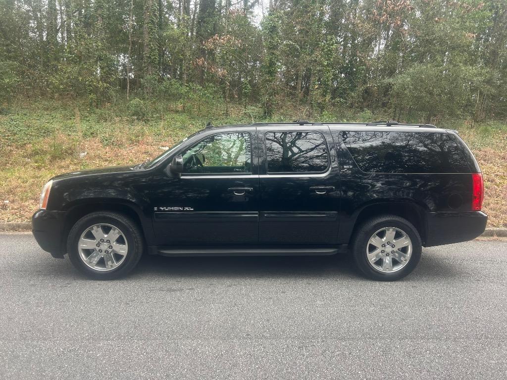2008 GMC Yukon SLE1's photo